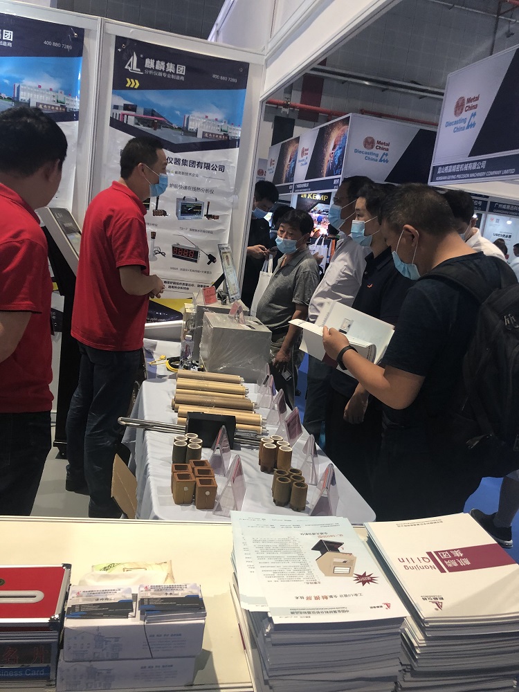 爐前碳硅儀.jpg 爐前碳硅儀.jpg